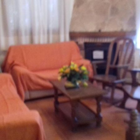 El Hornillo Casa Rural Del Rio Tejos מראה חיצוני תמונה
